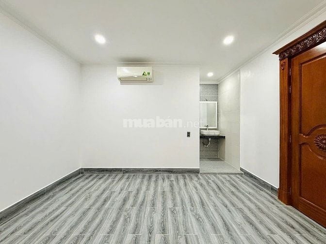 Nhà Tân cổ điển full gỗ 5*19 xe hơi ngủ trong nhà 5PN 5WC 1T1L4L SHR