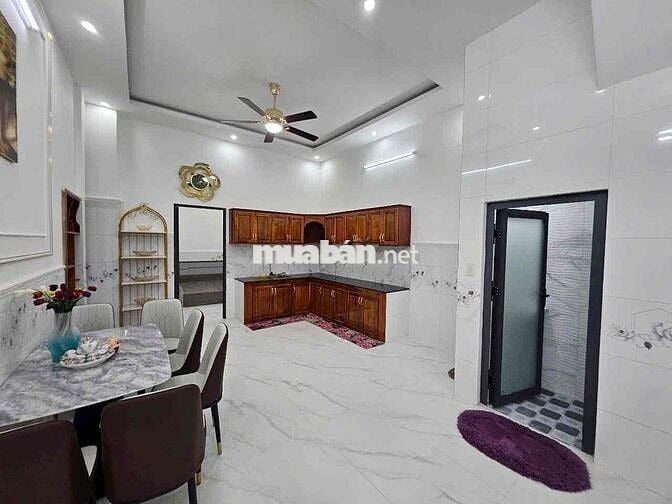 Nhà Trệt Lầu 5pngủ, L3m, hoàn công, 160m2, tân an , Ninh Kiều