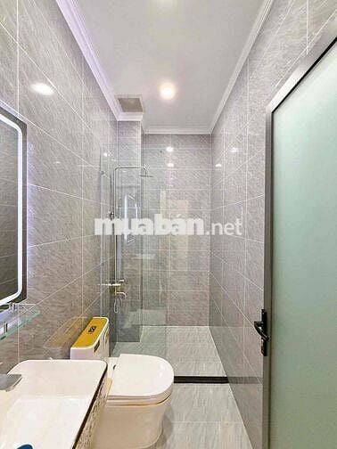 NHÀ LẦU 3 PHÒNG NGỦ MỚI XÂY. CÔNG VIÊN HỒ BÚNG XÁNG GẦN ĐH CẦN THƠ