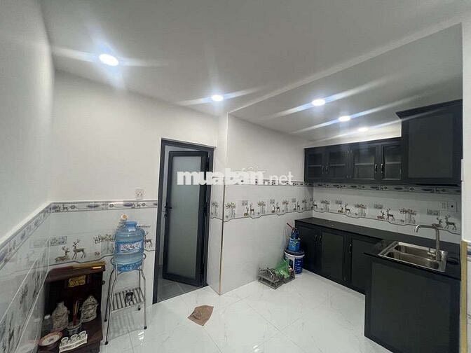 NHÀ BÁN Q8, 2 MẶT TIỀN NGANG 4M, 3 TẦNG, HẺM RỘNG THÔNG THOÁNG, 2 TỶ X
