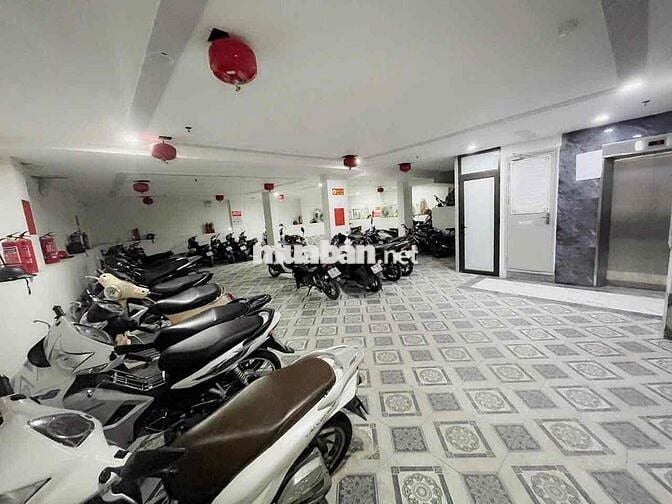 Bán CCMN Mới Đẹp, Ô tô đỗ cửa - Say Royal City