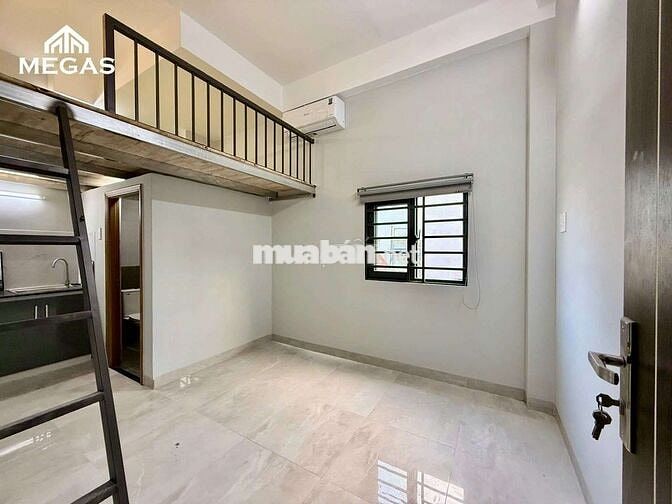 Trống sẵn phòng duplex cửa sổ thoáng mát ngay Cvpm Quang Trung