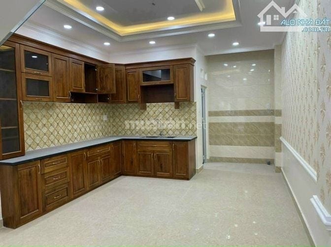 Sổ riêng sang tên liền chỉ còn 2căn ngay QL13-Thủ Đức 56m2-4tầng-4PN 