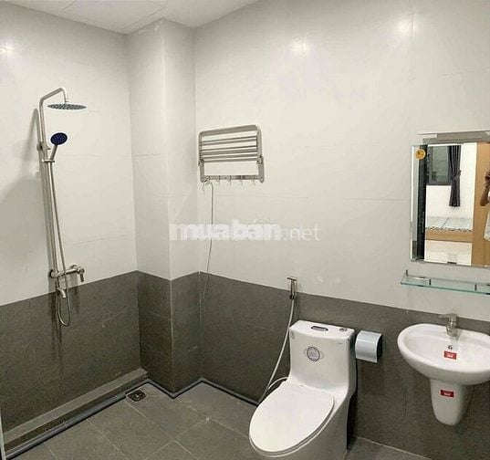 CHDV ngay sát Q1, vòng xoay Trung Sơn thoáng, full nội thất
