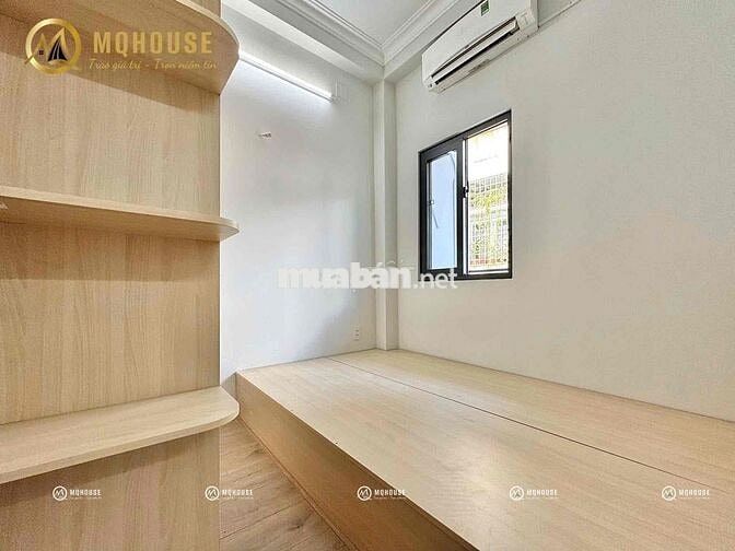 STUDIO MỘT PHÒNG NGỦ CÓ BAN CÔNG NGAY GẦN NHÀ THỜ PHAOLO