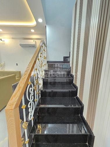 Hiếm! Nhà Căn Góc Lê Văn Sỹ_Phú Nhuận_50m_1T1L+BC_SHR_lh0974945908sang