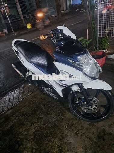 Nouvo cuối 2015 xe đẹp máy zin êm