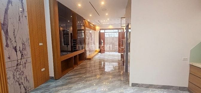 Bán Nhà Chính Chủ Phố Trần Khát Chân Hai Bà Trưng 55M 5Tầng Thang Máy