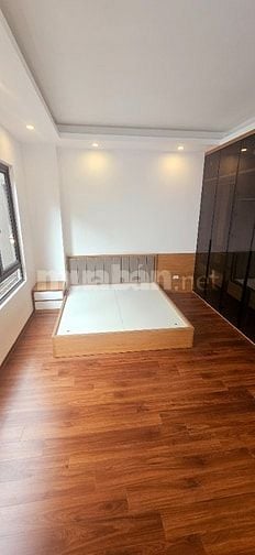 Bán Nhà Chính Chủ Phố Trần Khát Chân Hai Bà Trưng 55M 5Tầng Thang Máy