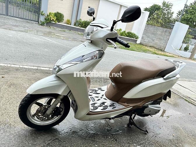 cần bán xe lead tay ga màu trắng một chủ 2015