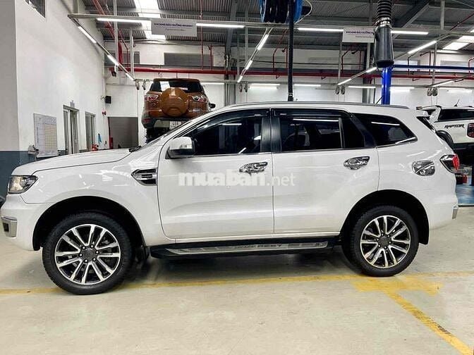 Ford Everest 2019 Trend 2.0L  AT 4x2 - 78000 km