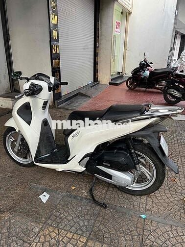 Sh 150i 2017 màu trắng