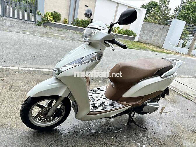 cần bán xe lead tay ga màu trắng một chủ 2015