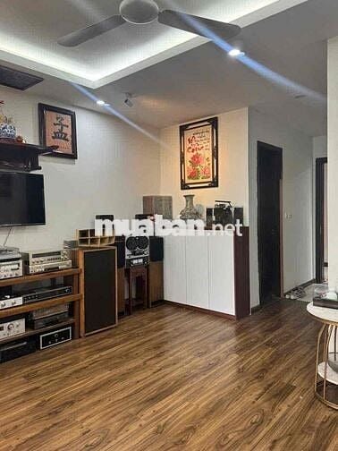 CĂN GÓC 3 NGỦ TẦNG CAO, THOÁNG MÁT