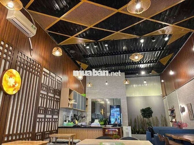SANG LẠI QUÁN CAFE - MẶT TIỀN ĐƯỜNG NGUYỄN VĂN CỪ  - VÀO LÀ LINH DOANH