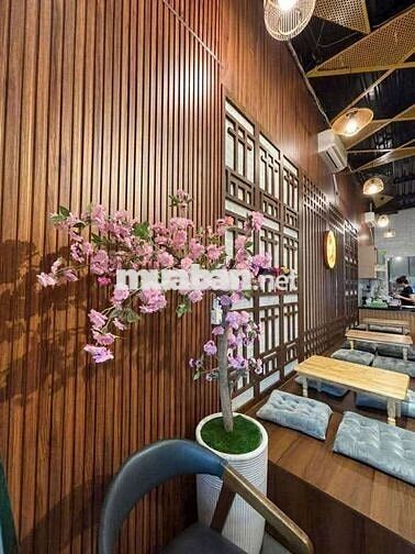 SANG LẠI QUÁN CAFE - MẶT TIỀN ĐƯỜNG NGUYỄN VĂN CỪ  - VÀO LÀ LINH DOANH