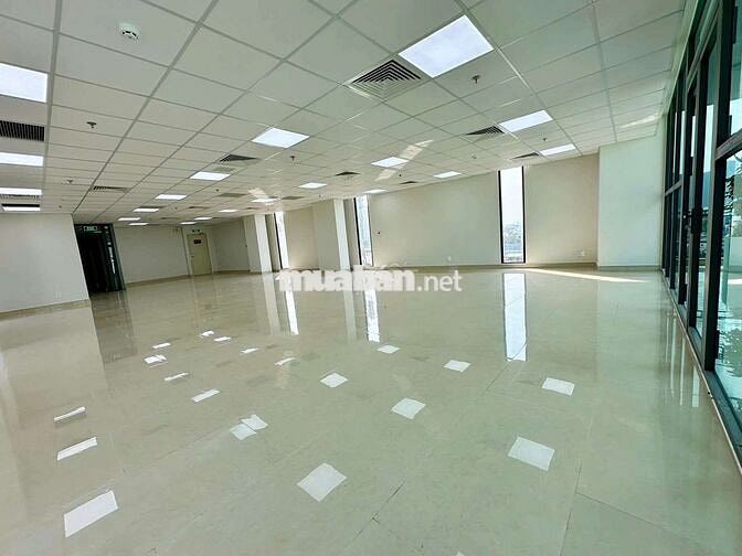 Cho thuê tòa nhà mới xây 100% mặt tiền Nguyễn sơn, dt. 10x20m 5 lầu