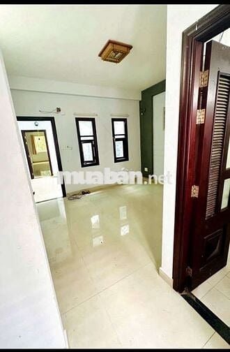 CHO THUÊ PHÒNG DT 30M2 CÓ MÁY LẠNH RẺ NHẤT Q8