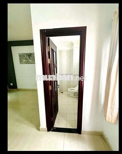 CHO THUÊ PHÒNG DT 30M2 CÓ MÁY LẠNH RẺ NHẤT Q8
