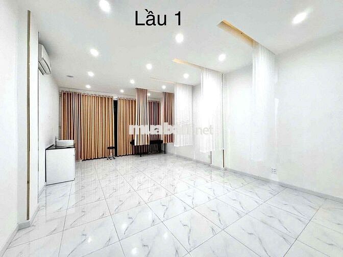 Mặt tiền đường Trần Văn Hoài xéo Vincom Xuân Khánh