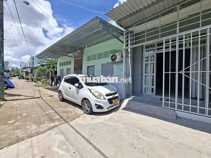 Cho thuê nhà đối diện bệnh viện nhi đồng