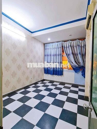 Cho Thuê Mặt Tiền Phan Đình Phùng Gần Bến Ninh Kiều và Chợ Tân An
