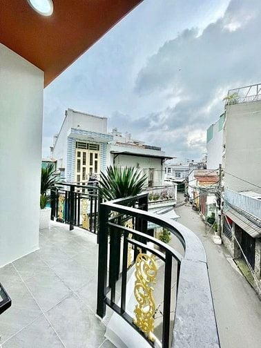NHÀ PHỔ QUANG_Phú Nhuận_HẺM XE TẢI_40m2_4PN3WC_SHR_lh0974945908 sang 