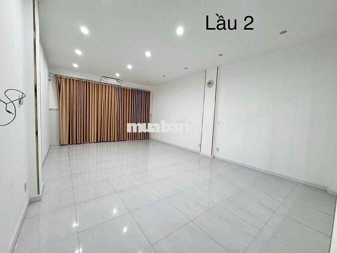 Mặt tiền đường Trần Văn Hoài xéo Vincom Xuân Khánh