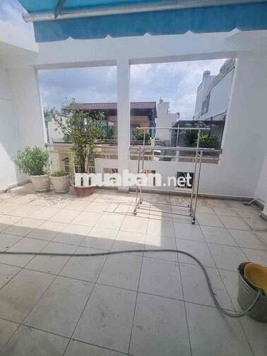 cho thuê nhà nguyên căn.Trần Văn Đang p11 Q3