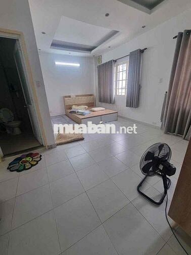 cho thuê nhà nguyên căn.Trần Văn Đang p11 Q3