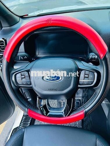Ford Everest 2023 Titanium 2.0L 4x2 AT - 40000 km