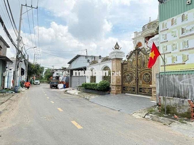 Bán đất rẻ nhất khu vực ngay cầu vượt Bình Phước 105m2 3TỶ nhỉnh