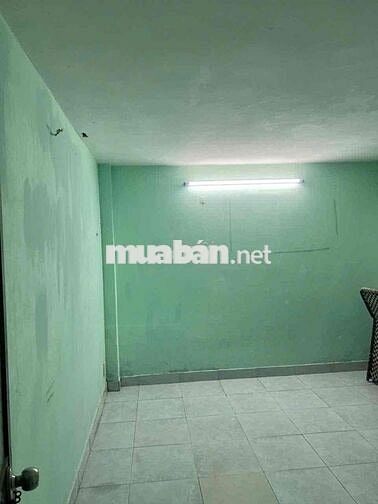 Nhà cấp 4  1pn 1 gác ngay tiểu học nguyễn văn thệ 4,5 triệu