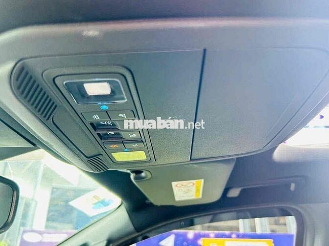 Ford Everest 2023 Titanium 2.0L 4x2 AT - 46000 km