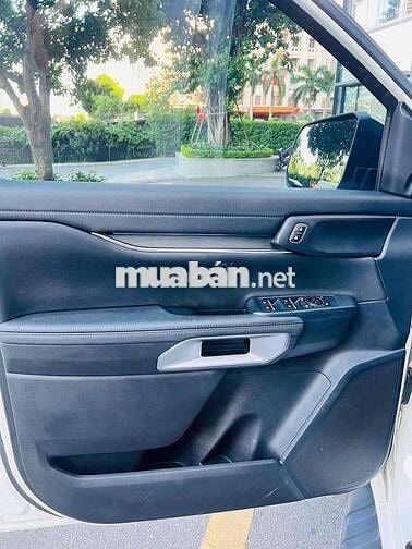 Ford Everest 2023 Titanium 2.0L 4x2 AT - 40000 km