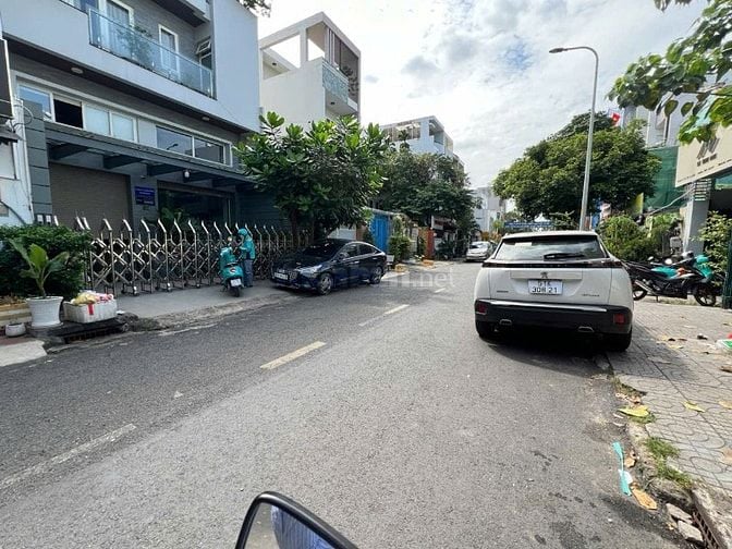 NHÀ MẶT TIỀN  PP BA VÌ .PHƯỜNG 15,QUẬN 10