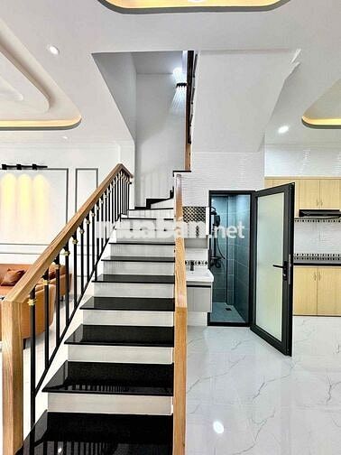 Bán Nhà Sát Chợ Gò Vấp - UBND Phường Hạnh Thông.Hẻm Xe Hơi