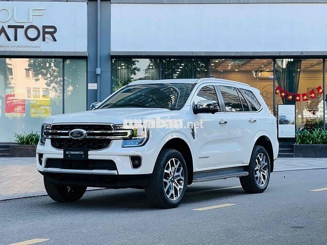 Ford Everest 2023 Titanium 2.0L 4x2 AT - 40000 km