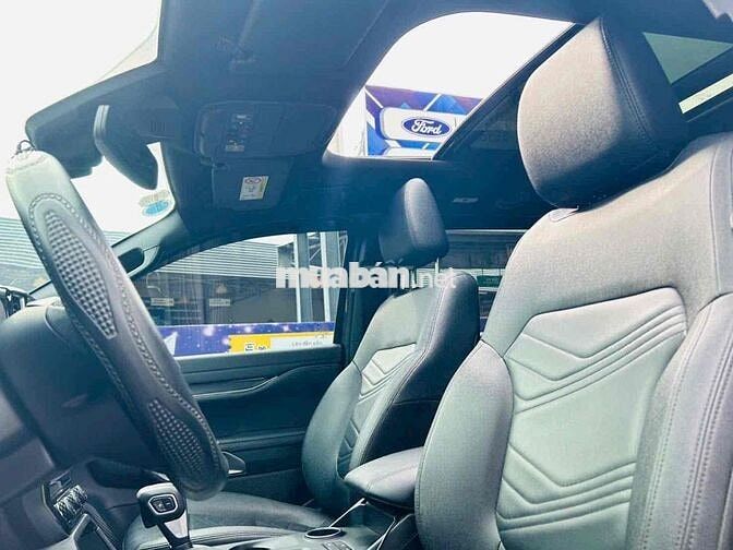 Ford Everest 2023 Titanium 2.0L 4x2 AT - 46000 km