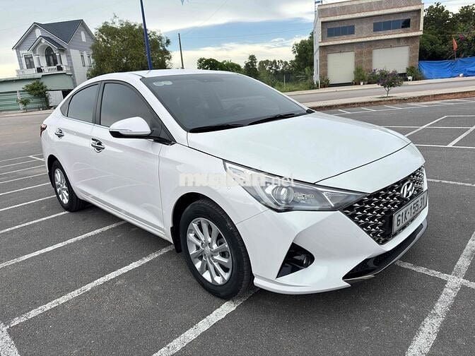 Hyundai Accent 2022 1.4 AT - 49 km