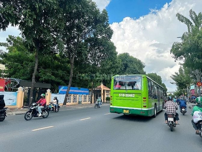 Nhà phố 6T đẹp Tmáy hẻm 525 Quang Trung 88m2 gần Vincom tặng NT 16.5tỷ