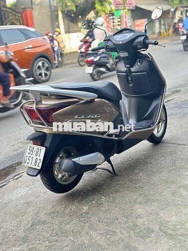 Honda lead đời 2011 đá chóng tắt máy, xe zin 100 %