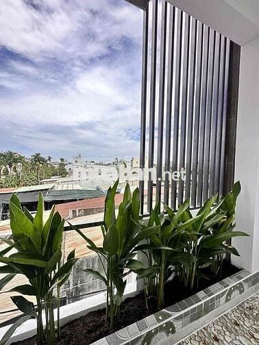 cần tiền bán gấp căn nhà full nội thất , giá rẻ bất ngờ