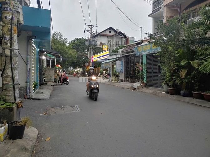 Giảm 1ty,nhà 2MT Nguyễn Văn Khối,GVap,70m,kinh doanh sầm uất,hơn 9ty