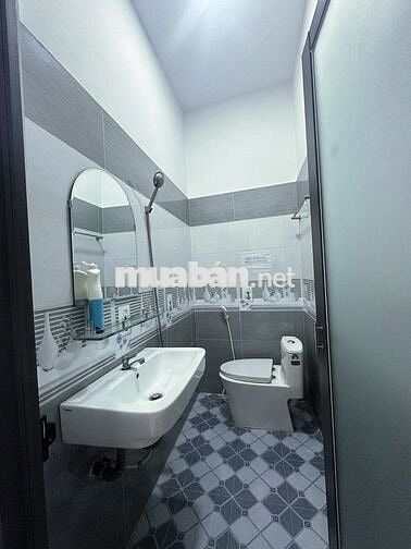 CHO THUÊ NHÀ LẦU MỚI GIÁ RẺ 1/ĐƯỜNG TTH 21 P. TTH Q12