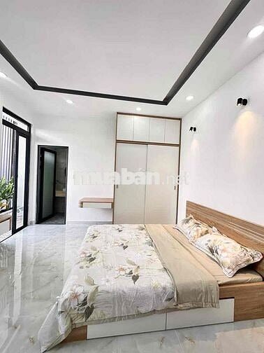 cần tiền bán gấp căn nhà full nội thất , giá rẻ bất ngờ