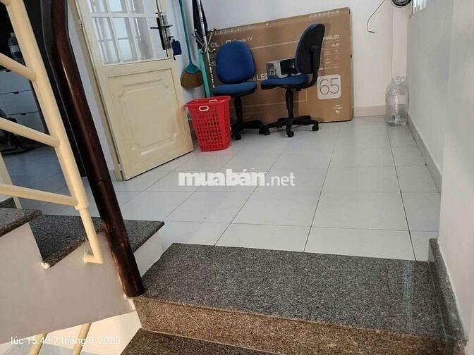 Nhà nguyên căn Hẻm xe hơi thông tới cửa Trần Văn ĐangQuận 3