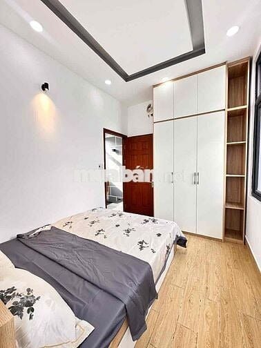 cần tiền bán gấp căn nhà full nội thất , giá rẻ bất ngờ
