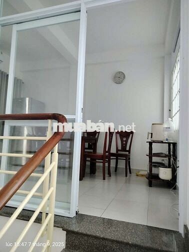 Nhà nguyên căn Hẻm xe hơi thông tới cửa Trần Văn ĐangQuận 3