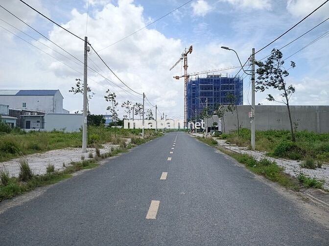 NỀN RẺ ĐẸP ĐS 4 KDC ĐÔNG PHÚ KẾ BÊN KHU CHUNG CƯ 8 TẦNG